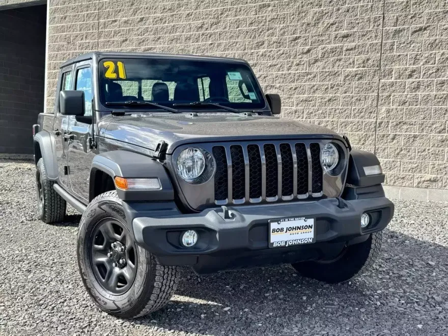 2021 Jeep Gladiator Sport photo 1