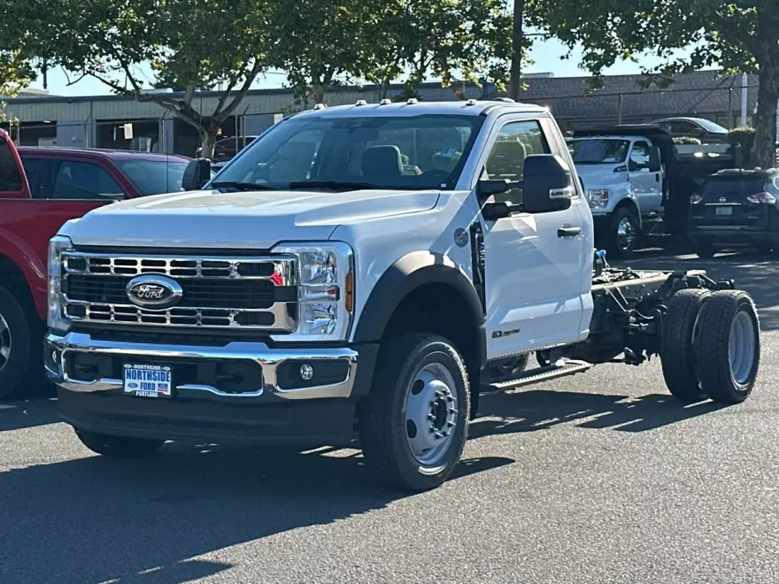2024 Ford F-450 photo 1