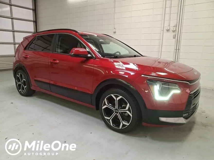 2023 Kia Niro EX Touring photo 1