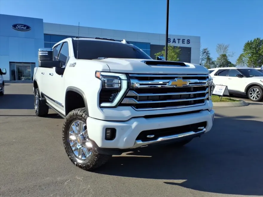2024 Chevrolet Silverado 3500HD High Country photo 1