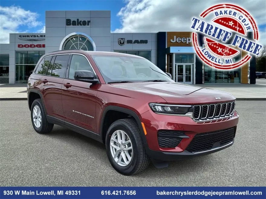 2025 Jeep Grand Cherokee Laredo photo 1