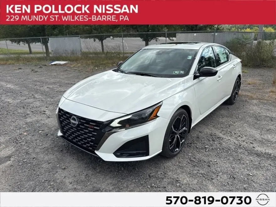 2025 Nissan Altima SR photo 1