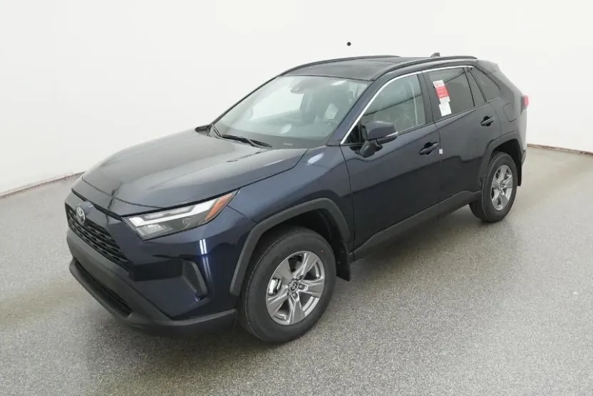 2025 Toyota RAV4 XLE photo 1