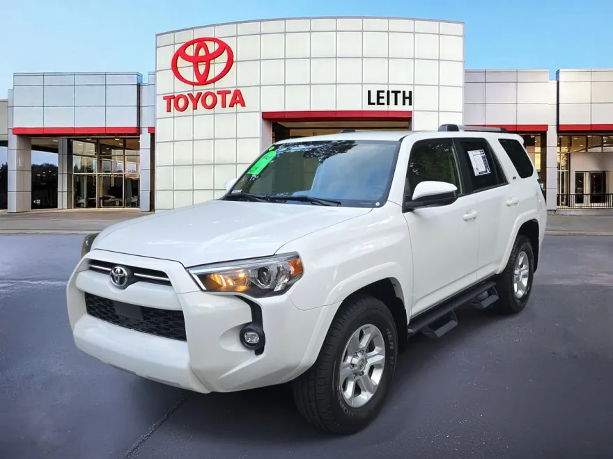 2021 Toyota 4Runner SR5 photo 1