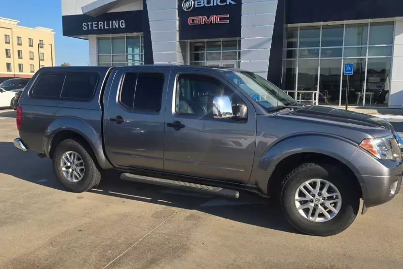 2019 Nissan Frontier SV photo 1