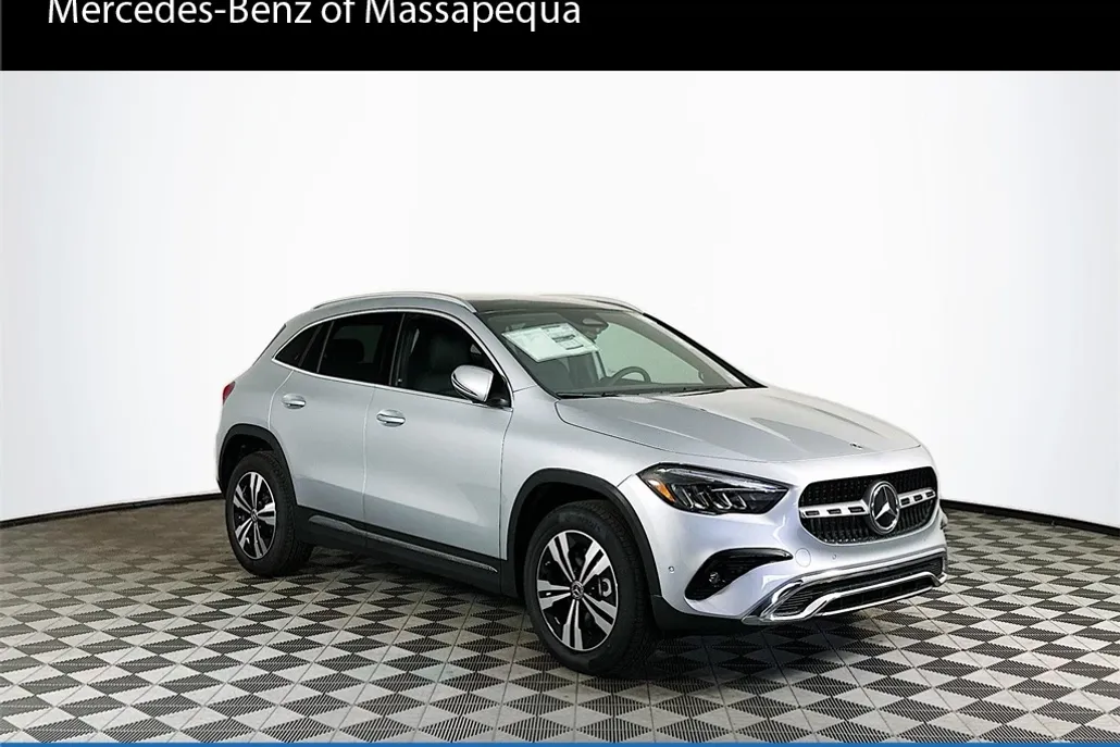 2026 Mercedes Benz GLA 250 4MATIC photo 1