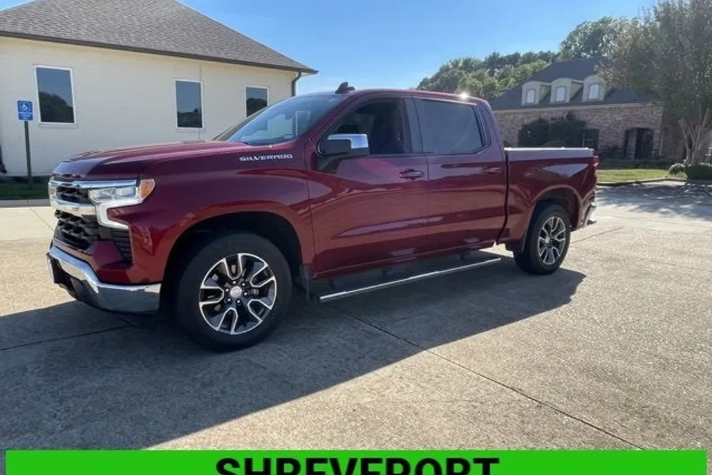 2022 Chevrolet Silverado 1500 LT photo 1