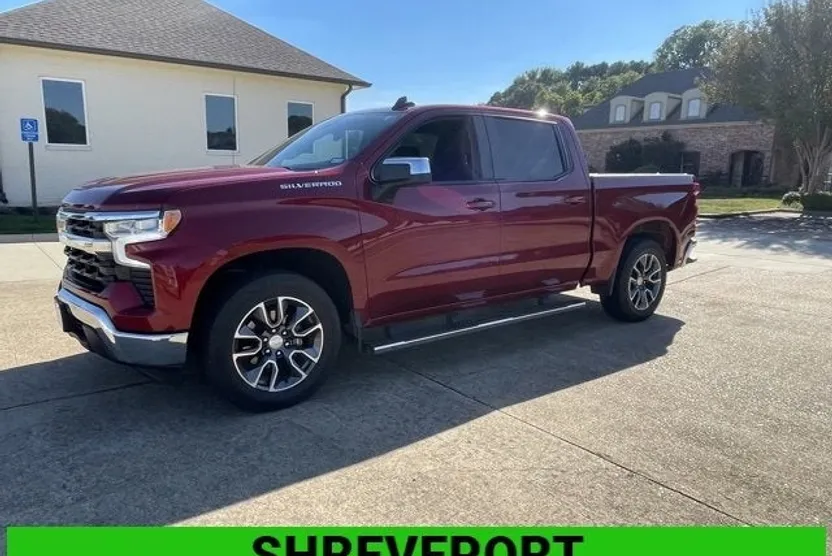 2022 Chevrolet Silverado 1500 LT photo 1