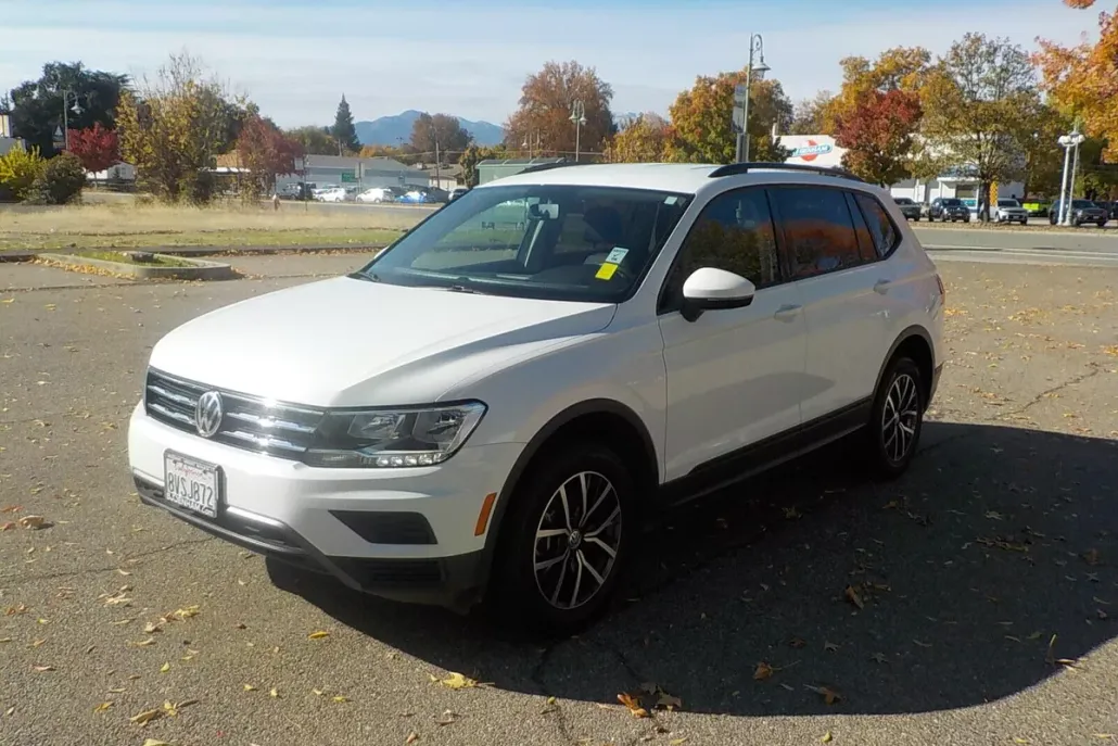 2021 Volkswagen Tiguan photo 1