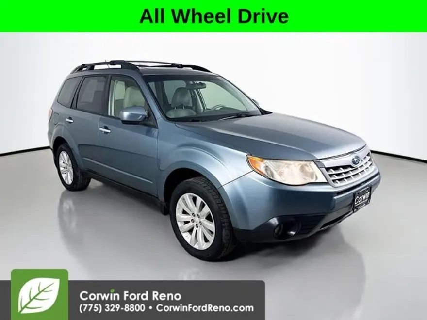2013 Subaru Forester 2.5X Limited photo 1
