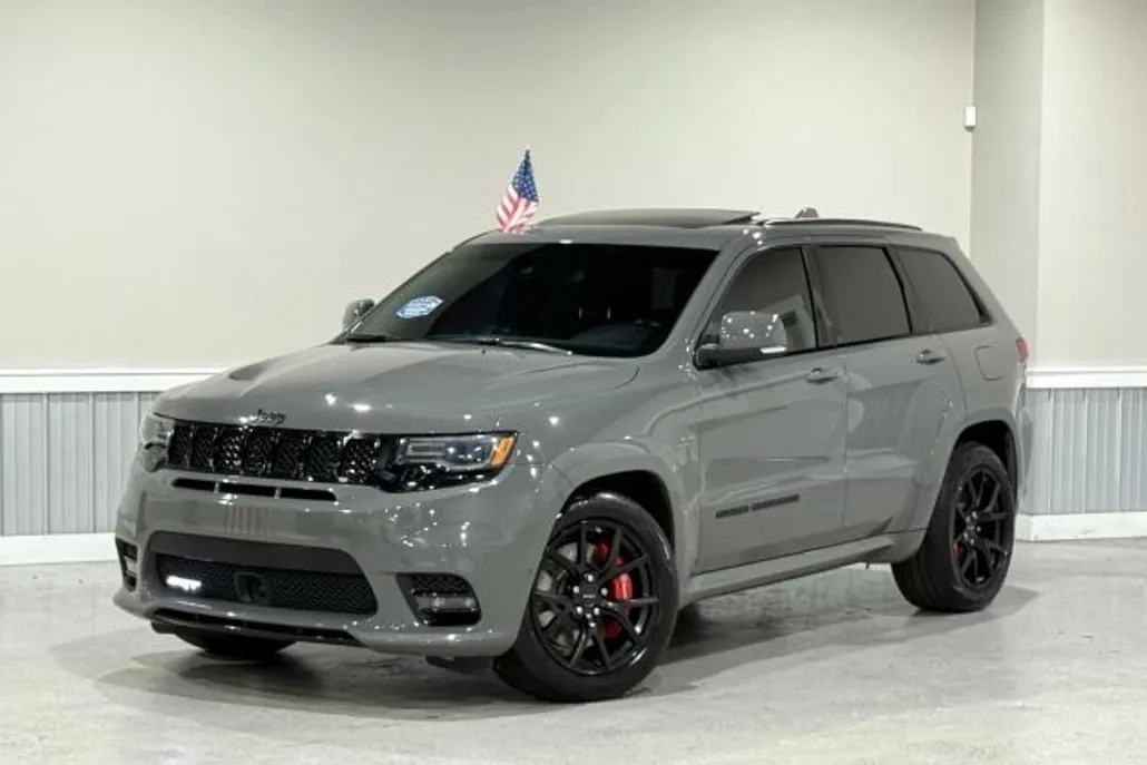 2020 Jeep Grand Cherokee SRT8 Sport photo 1