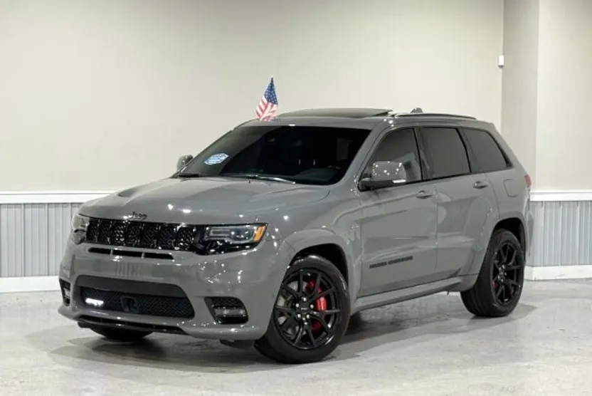 2020 Jeep Grand Cherokee SRT8 Sport photo 1