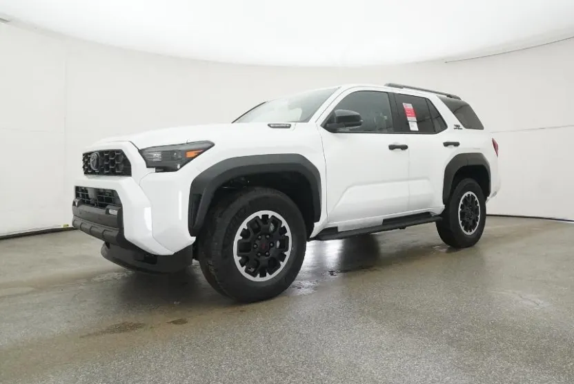 2025 Toyota 4Runner TRD Off-Road photo 1