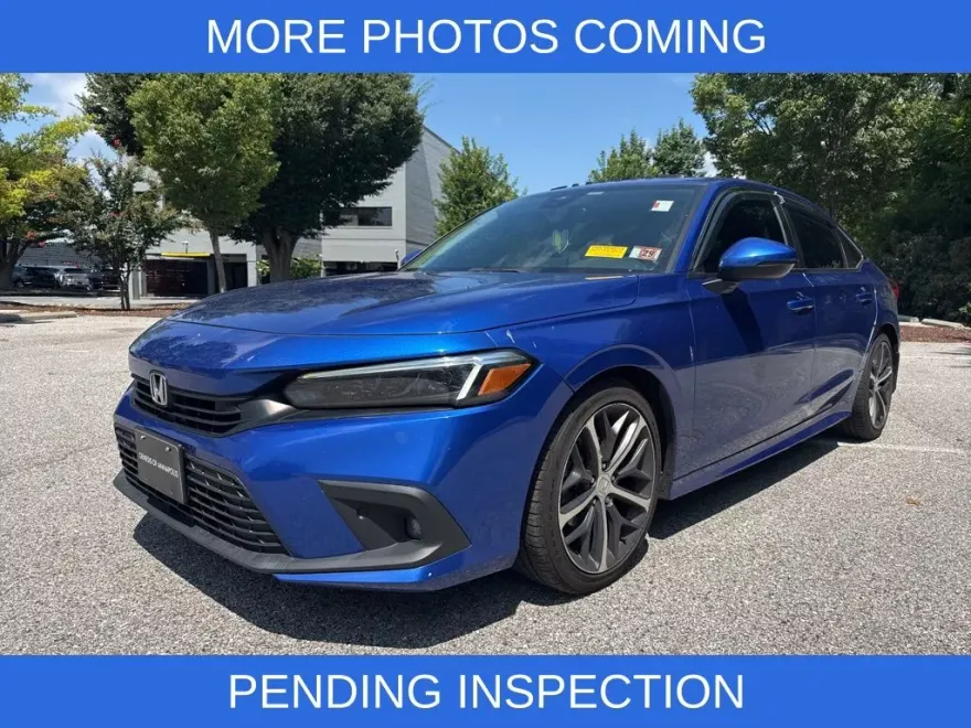 2022 Honda Civic Touring photo 1