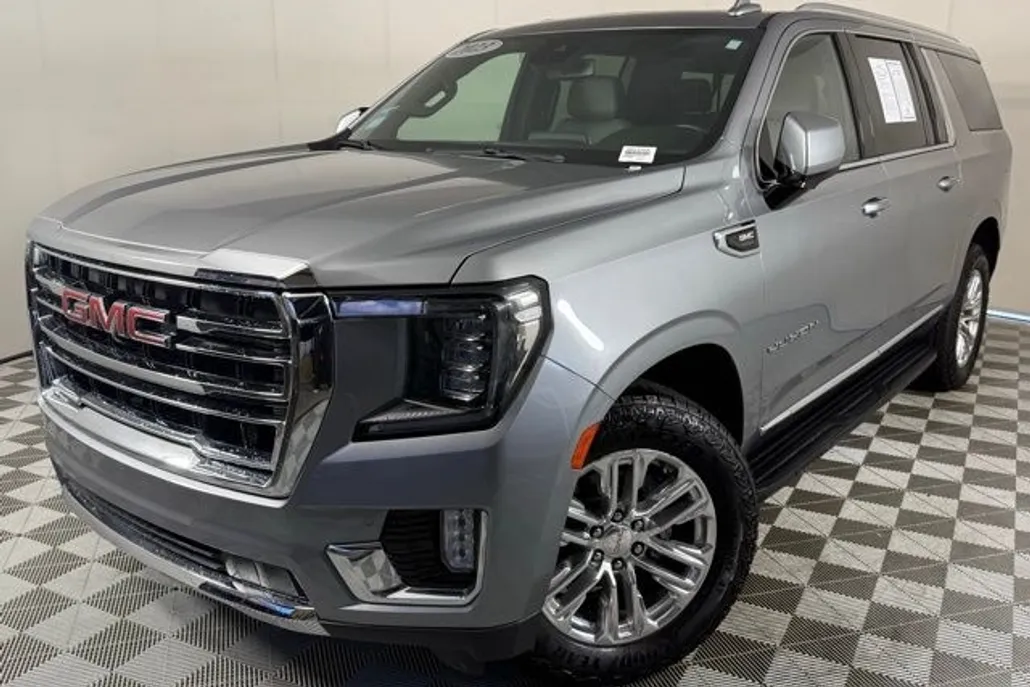 2023 Gmc Yukon XL SLT photo 1