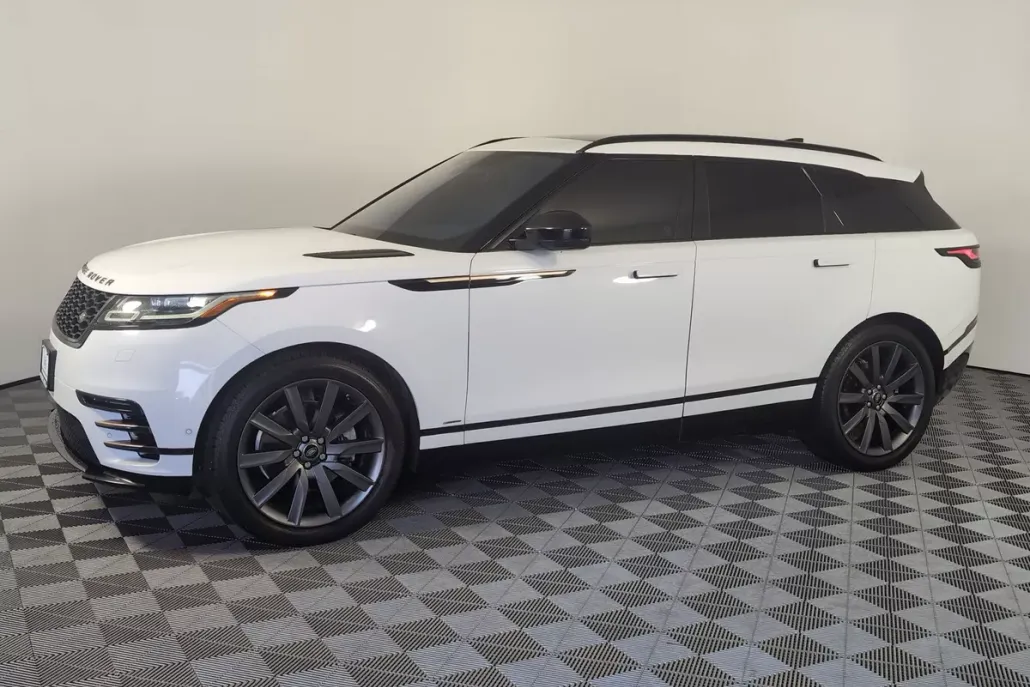 2019 Land Rover Range Rover Velar R-Dynamic HSE photo 1