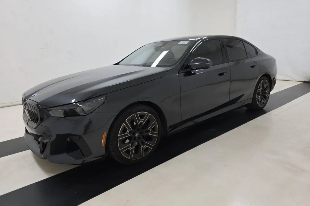 2024 Bmw 530i photo 1