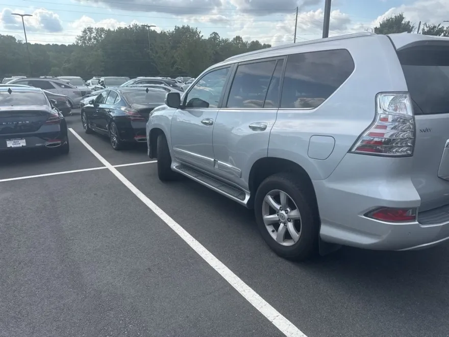 2019 Lexus GX 460 photo 1