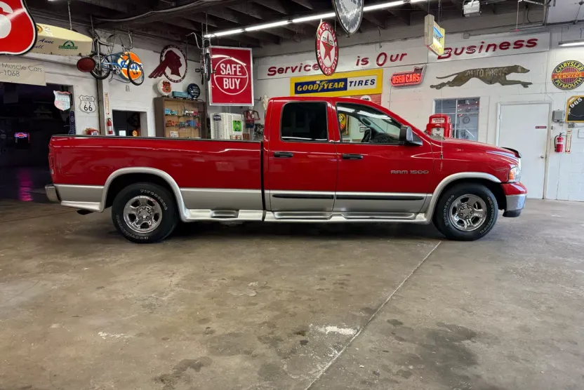 2003 Dodge Ram ST photo 1