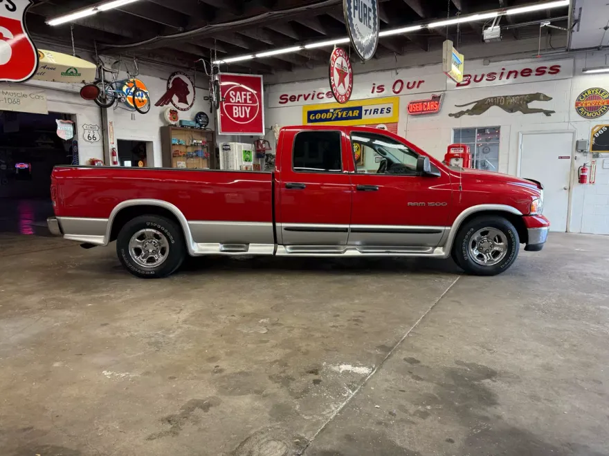 2003 Dodge Ram ST photo 1