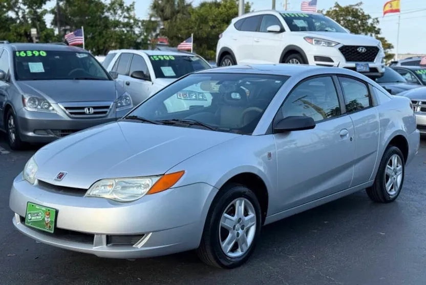 2007 Saturn Ion Sedan Level 2 photo 1