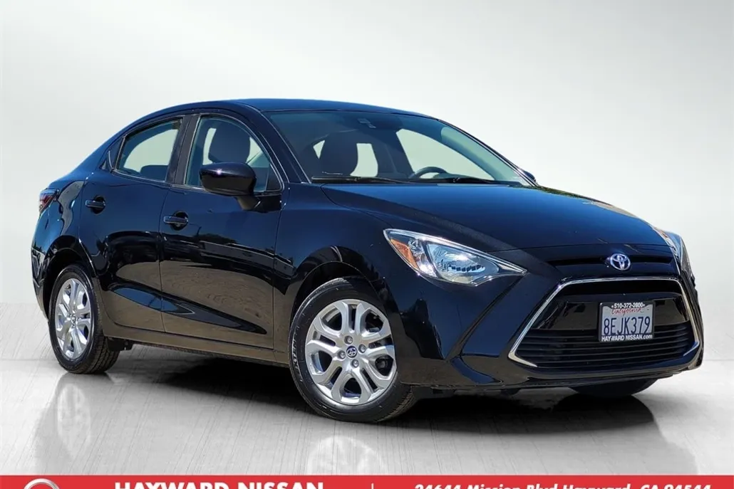 2018 Toyota Yaris iA Base photo 1