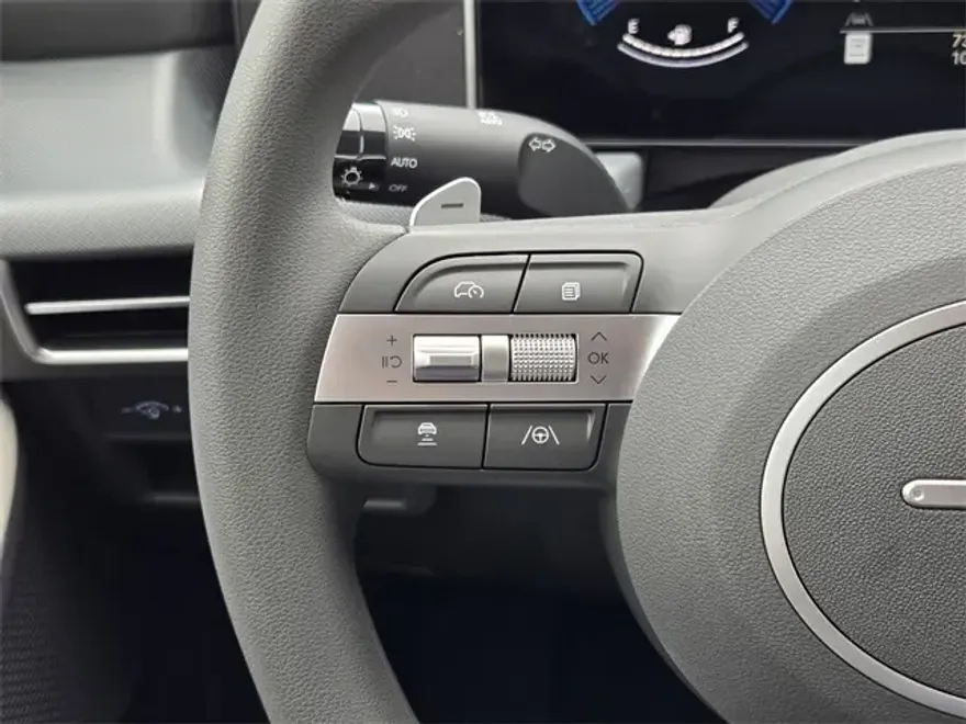 2025 Hyundai Sonata SEL photo 26