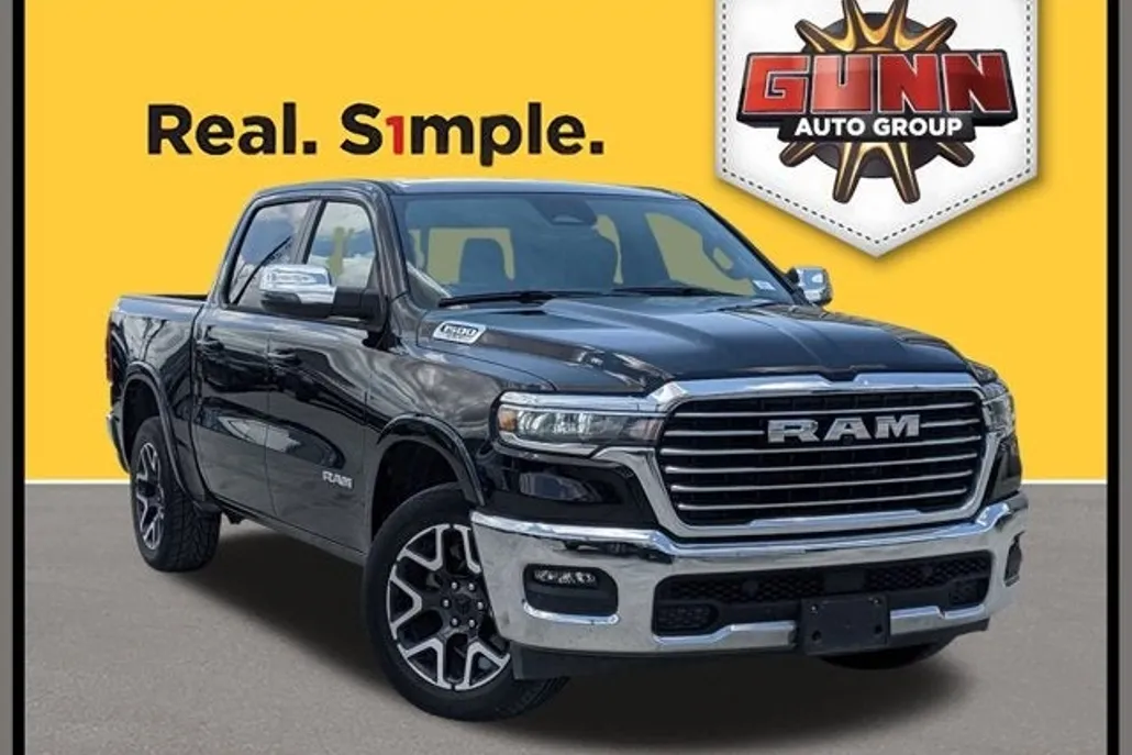 2025 Ram 1500 Laramie photo 1