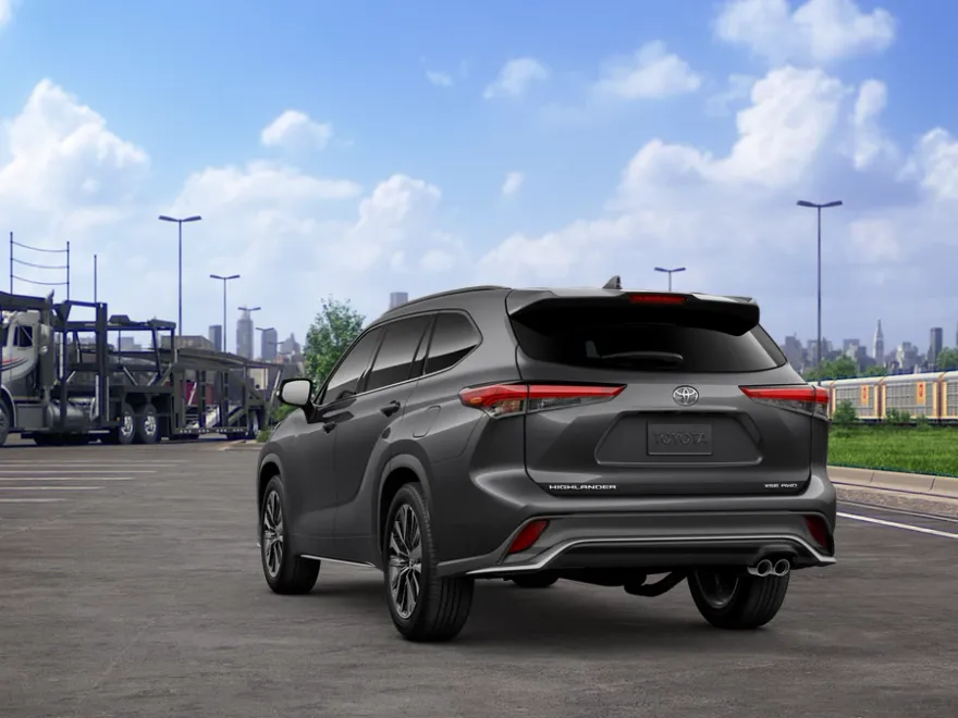 2025 Toyota Highlander XSE photo 1