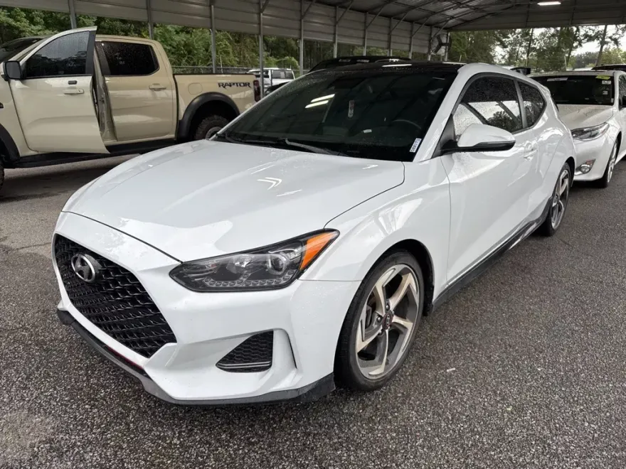 2020 Hyundai Veloster Turbo photo 1
