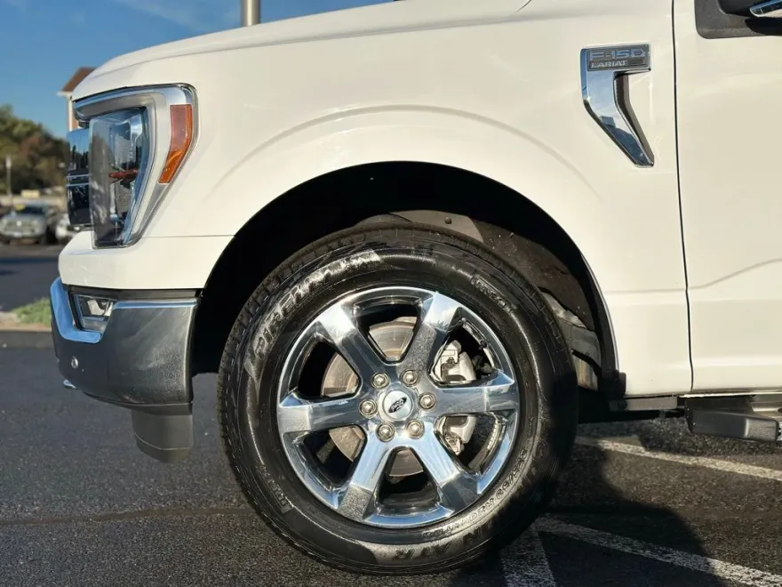 2022 Ford F-150 Lariat photo 1