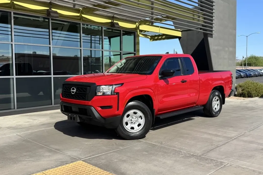 2022 Nissan Frontier S photo 1