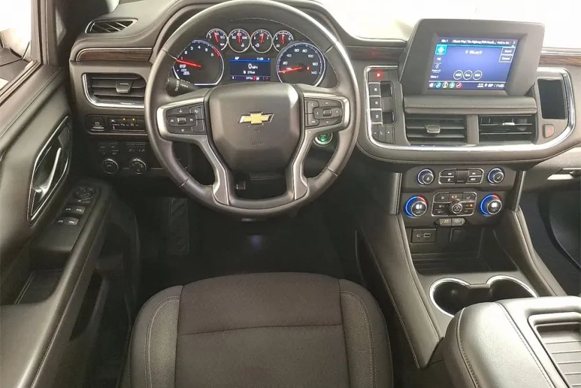 2023 Chevrolet Tahoe LS photo 1
