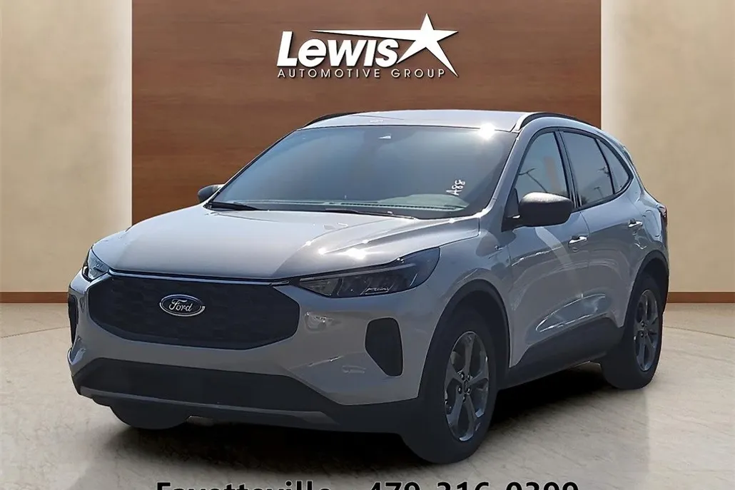 2025 Ford Escape ST-Line photo 1