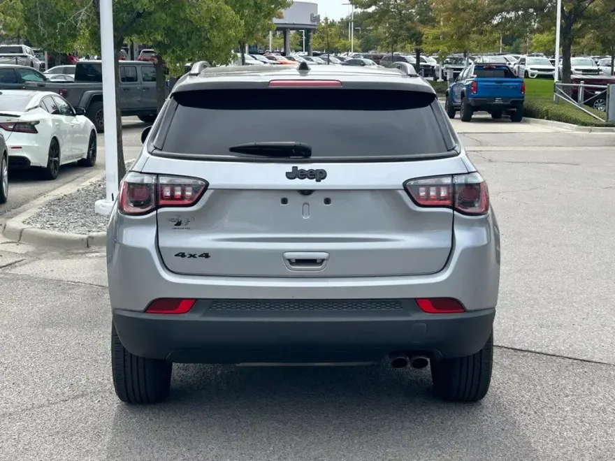 2021 Jeep Compass Altitude photo 1