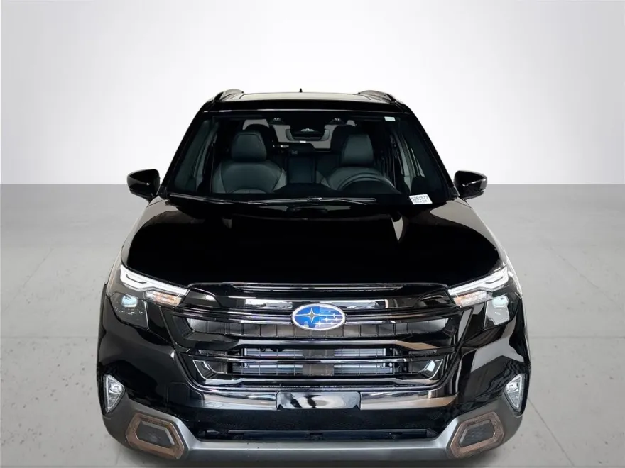 2025 Subaru Forester Sport photo 1