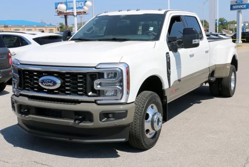 2026 Ford F-350 photo 1