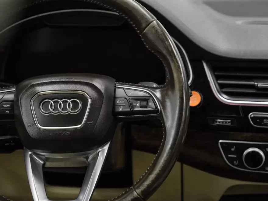 2017 Audi Q7 3.0T Prestige photo 10