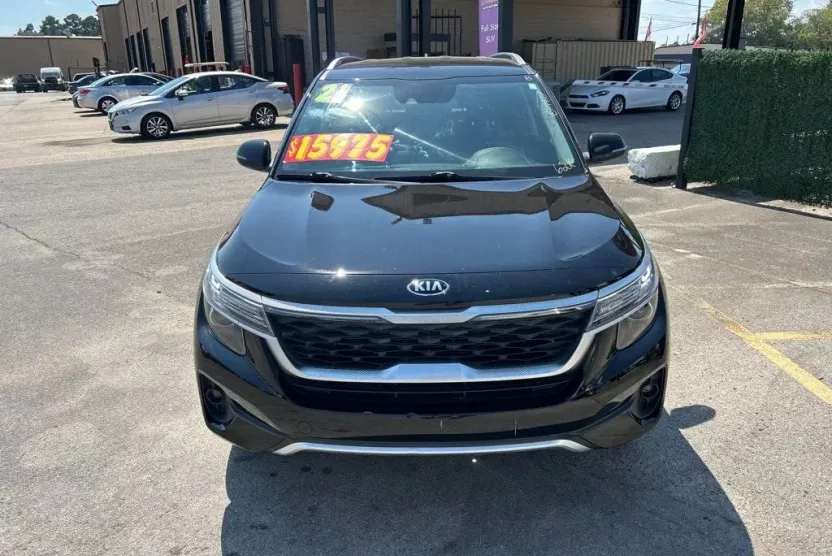 2021 Kia Seltos S photo 1