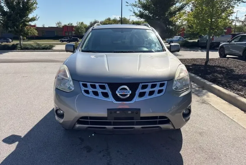 2013 Nissan Rogue SL photo 1