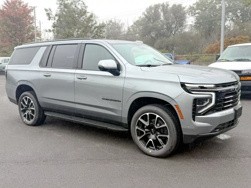 2026 Chevrolet Suburban RST photo 1