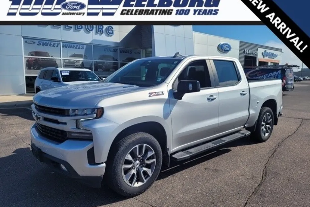 2022 Chevrolet Silverado 1500 RST photo 1