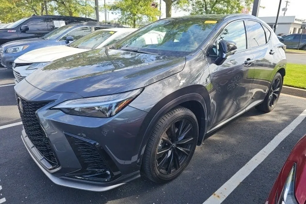 2022 Lexus NX 350 F SPORT Handling photo 1