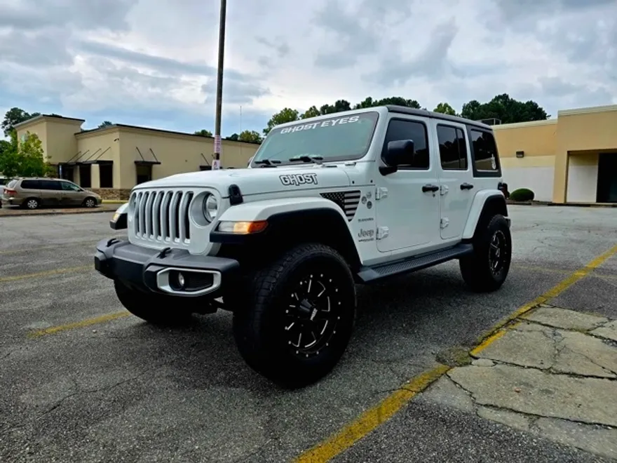 2020 Jeep Wrangler Unlimited Sahara photo 1