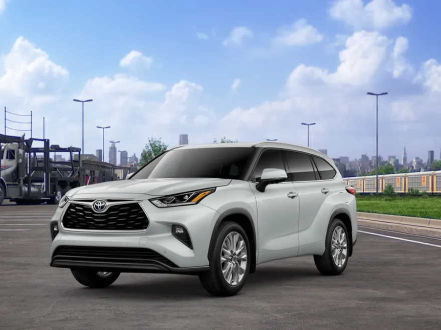 2025 Toyota Highlander Limited photo 1