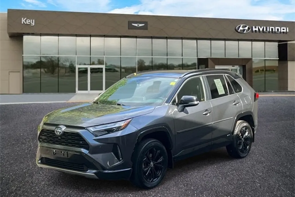 2022 Toyota RAV4 Hybrid XSE photo 1