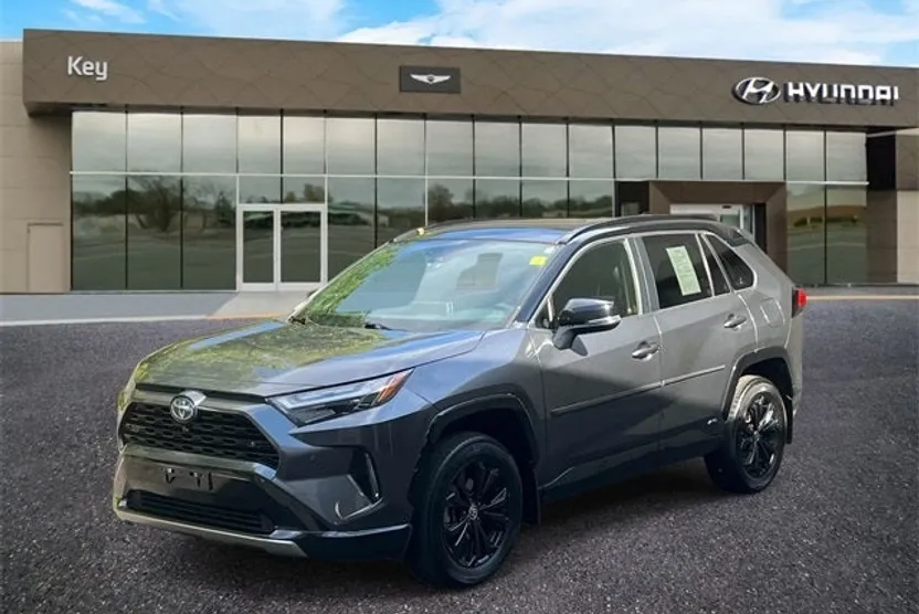2022 Toyota RAV4 Hybrid XSE photo 1