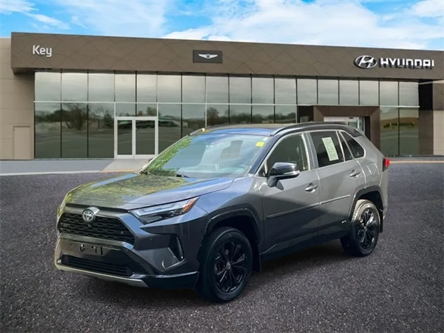 2022 Toyota RAV4 Hybrid XSE photo 1