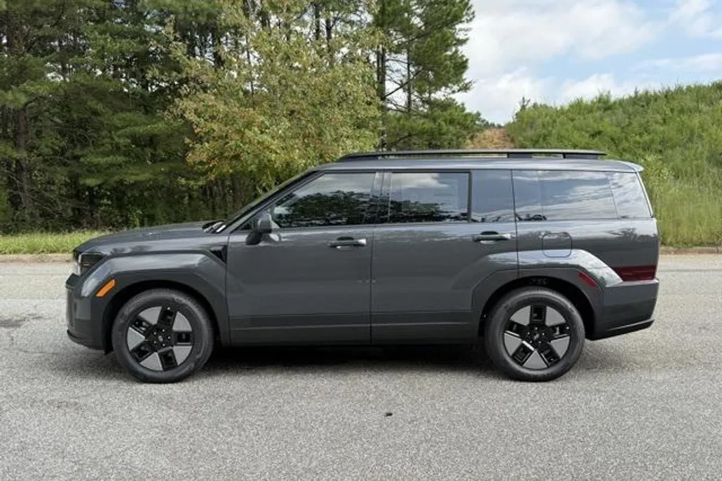 2026 Hyundai Santa Fe SEL photo 1