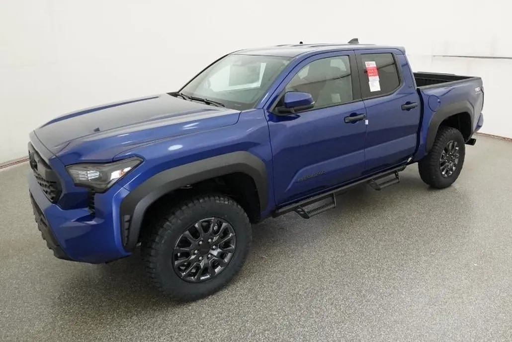 2025 Toyota Tacoma TRD Off-Road photo 1